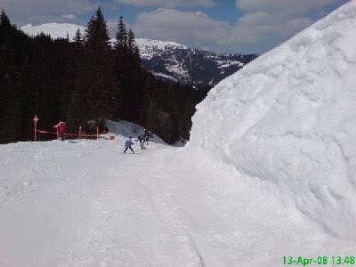 Talabfahrt Kanzelwand 3 - solche Schneemengen habe ich Mitte April schon lange nicht mehr gesehen!