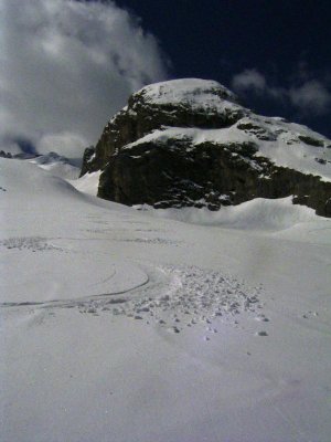 Abfahrt vorbei an der Cima 12