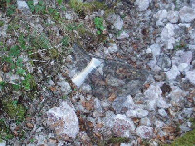 was liegt da am Rand der Piste??