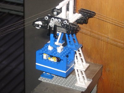 Gondel bei Überfahrt über Stütze (1)