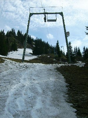 Trasse mit Schnee...