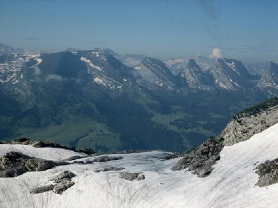 Blick zu den Churfirsten und Glarner Alpen