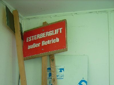 Hab von der Türschwelle aus geknipst...