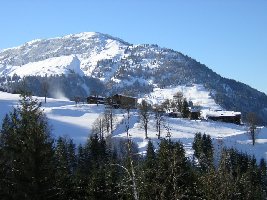im Hintergrund der &amp;quot;Sportberg Gaisberg&amp;quot;