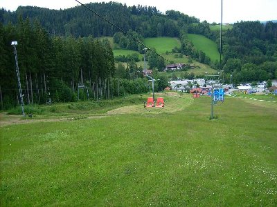 unterer Verlauf mit Zielhanglift links