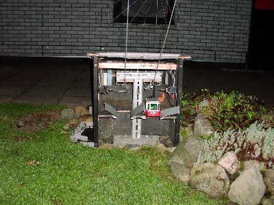 Talstation bei Nacht