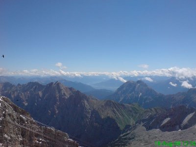 Der Blick Richtung Hintertuxer Gletscher (Bildmitte)