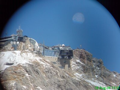 Der Zugspitzgipfel - es ist alles zubetoniert.