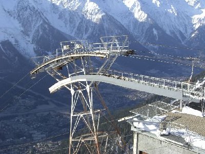 Riesenstütze vor der Bergstation