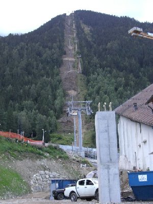 Strecke und Steher für neue Talstation