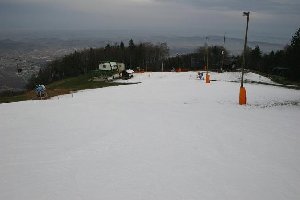Talstation DSB Sleme, hier ist die Schneedecke noch etwas dünn.