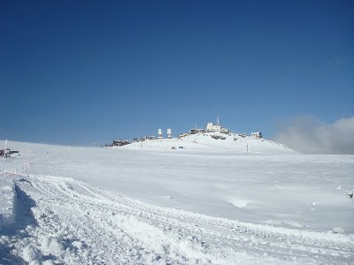 Gegen 10 Uhr - es reisst auf. Impressionen aus dem Skigebiet von der Talstation der Schlepper aus! Es war perfekt präpariert und geschapted!