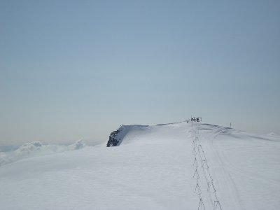Blick vom Gipfel des Kleinmatterhorns zum höchsten europäischen Lift