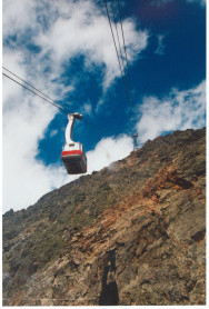 Schnalstaler Gletscherbahn unterhalb der Stütze