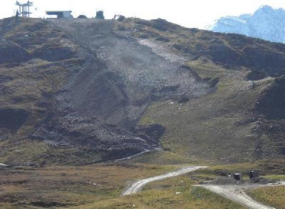 Die Pistenverbreiterung aus der Nähe