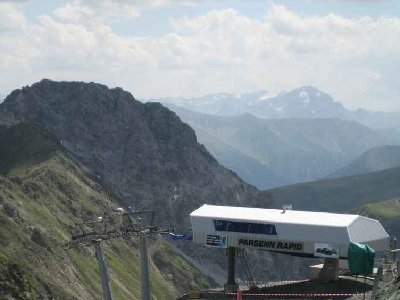 Schiahorn mit Übergang rechts zum Strelapaß