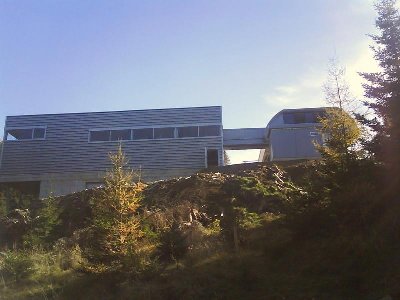 Was man so alles im Wald findet: Talstation der neuen Bahn