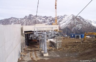 Talstation von vorne.