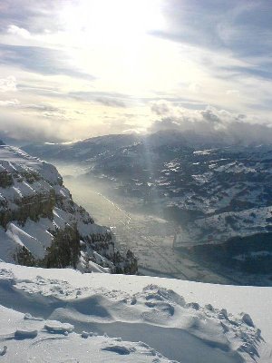 Nach Südosten: Flums, hinten Pizol in den Wolken Graubünden