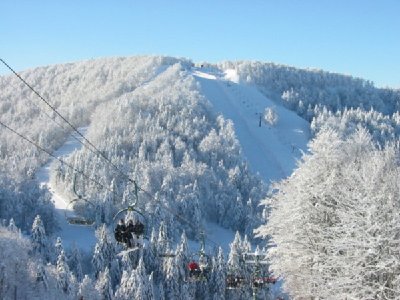 wieder einmal Petit Artimont, diesmal mit Blick auf die sehr schöne Piste Feigne (links)