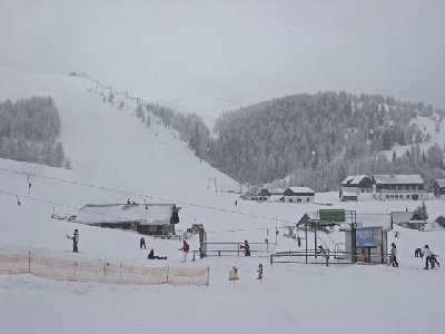 Bürgeralm, im Vordergrund der 1-SL Gretlhöh, im Hintergrund der 3-CLF Bürgeralm und der 2-SL Haller (LSAP)