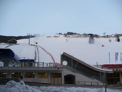 Erweiterung des Skidepot in Geiselberg kann man rechts am Rand erahnen. Hab kein komplettes Foto gemacht.