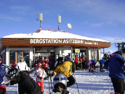 Morgens an der Bergstation der Asitzbahn
