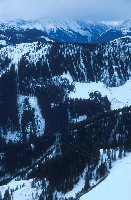 Strecke der neuen 3S-Bahn bei trübem Wetter am Morgen