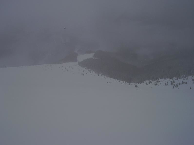 Rechts Rinne, links Abfahrt beim 4rer