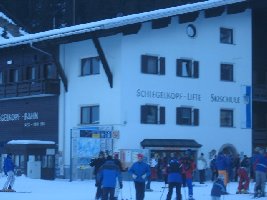 ergibt sich von Selbst:))