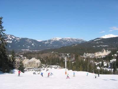 Talabfahrt nach Whistler Village und der 4-KSB Fitzsimmons Express.