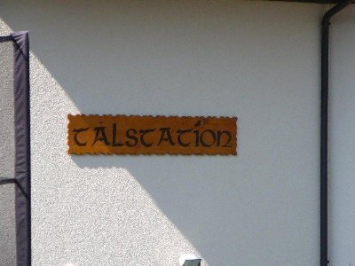 Tafel am Einfamilienhaus...