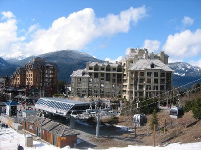 8-EUB Excalibur I (die mit der umgeknickten Stütze) in Whistler Village