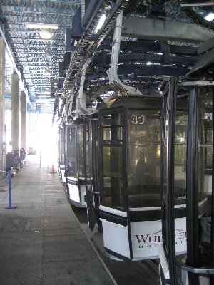 In der Mittelstation ist das Zusteigen manchmal schwierig - dann besser die parallele 4-KSB Garbanzo Express nehmen