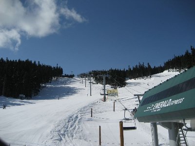 Talstation und Trasse Emerald Express