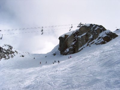 Hier sieht man die schmale zweite Einfahrt in die Bowl und das spektakuläre Schlussstück der 4-KSB. Es ist deutlich steiler, als es hier aussieht.