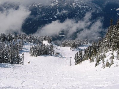 Hier sieht man die Trasse der ehemaligen DSB Orange Chair im Zoom und die tollen Schneeverhältnisse