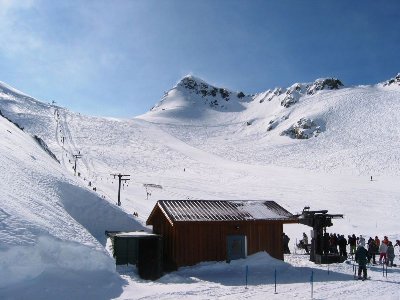 SL Showcase nach den Neuschneefällen. Dankenswerterweise nicht alles gewalzt, so dass der grandiose Tiefschnee zu genießen bleibt