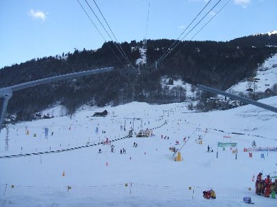 In der Talstation der neuen PB Brunni von Garaventa, unten SL Klostermatte