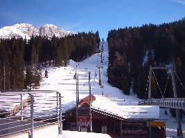 Talabfahrt (rot) nach Campo Carlo Magno mit der 6 Pers. Kabinenbahn.