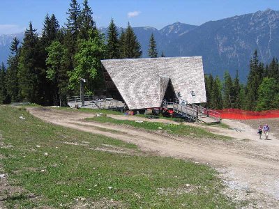 Die alte Talstation bleibt erst einmal stehen.