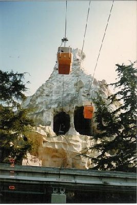 disneyland skyway.shut down in 1994.vr 101