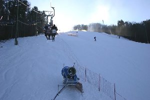 Bergfahrt mit der DSB Radvanje. Der Hang ist wirklich sehr schattig, besonders jetzt Ende Dezember.