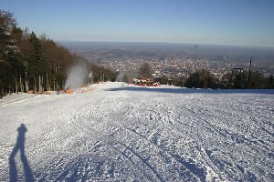 Das einzige Flachstück der Talabfahrt mit der 'Luka' - Hütte.