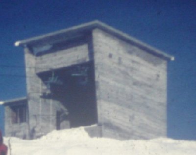 Bella lui, Bergstation