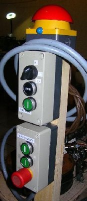 Das Kommandopult der Antriebsstation.