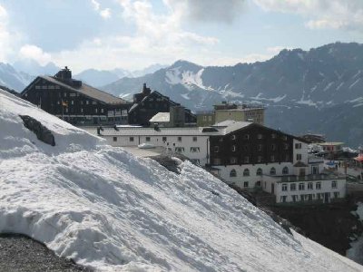 Blick vom Tibet auf das Joch
