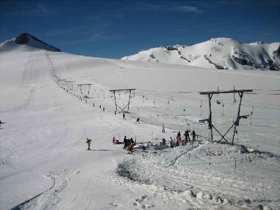Skilifte Geister bei Traumwetter