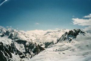 Bellevarde-Westflanke und 3SB Mont Blanc (unten), laut Internetquelle ein Yan-Fabrikat!
