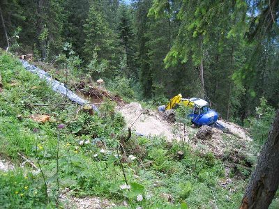 Arbeiten am Stützenfundament oberhalb der Mittelstation.